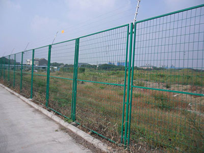 公路護欄網(wǎng)